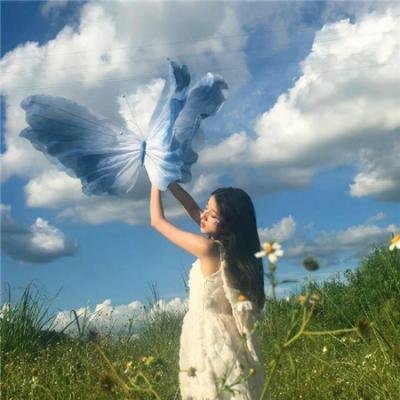 演唱会后台实拍：一线女星新恋情浮出水面，好友出面澄清
